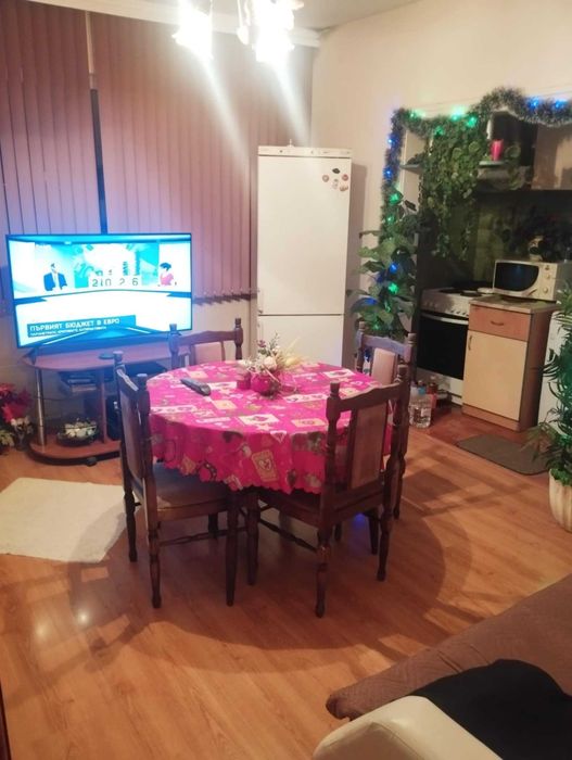 Продава се Четиристаен апартамент в Варна, Център - 94 кв.м за 3032 €/кв.м - Снимка #2