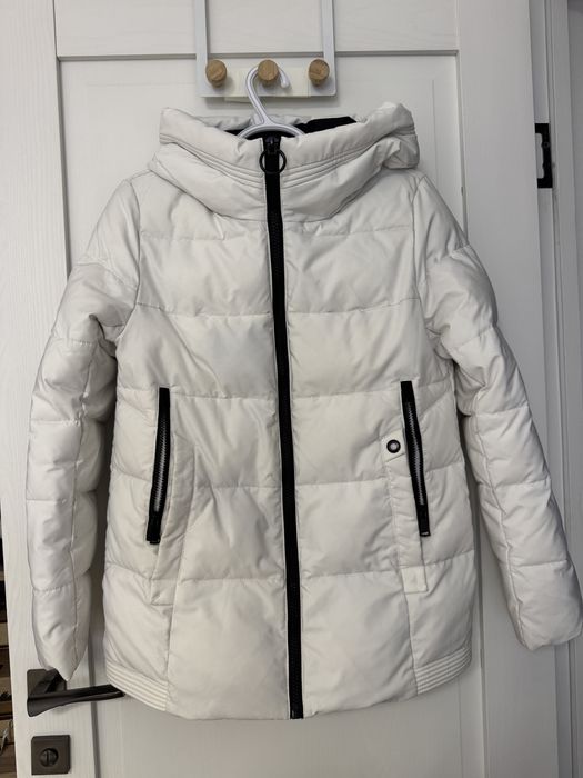 Продам куртки и кофты