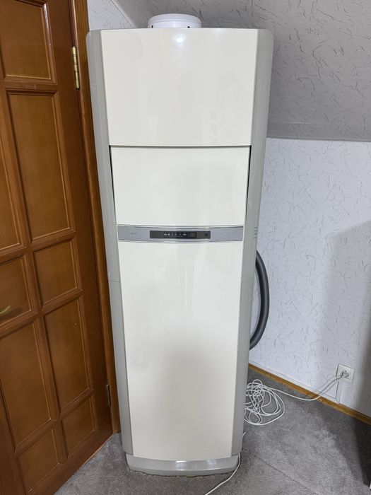 Кондиционер колонник (напольный) LG