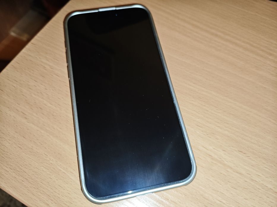 Продаю iPhone 15 Pro Max 256gb