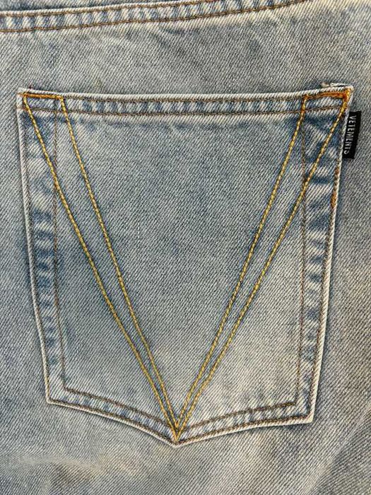 Vetements Embroidered Logo Baggy Jeans 2801 Denim Light Blue