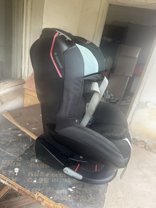 Продавам детско столче за кола Maxi-Cosi