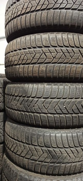 4бр.зимни гуми 225/45/18 Pirelli
