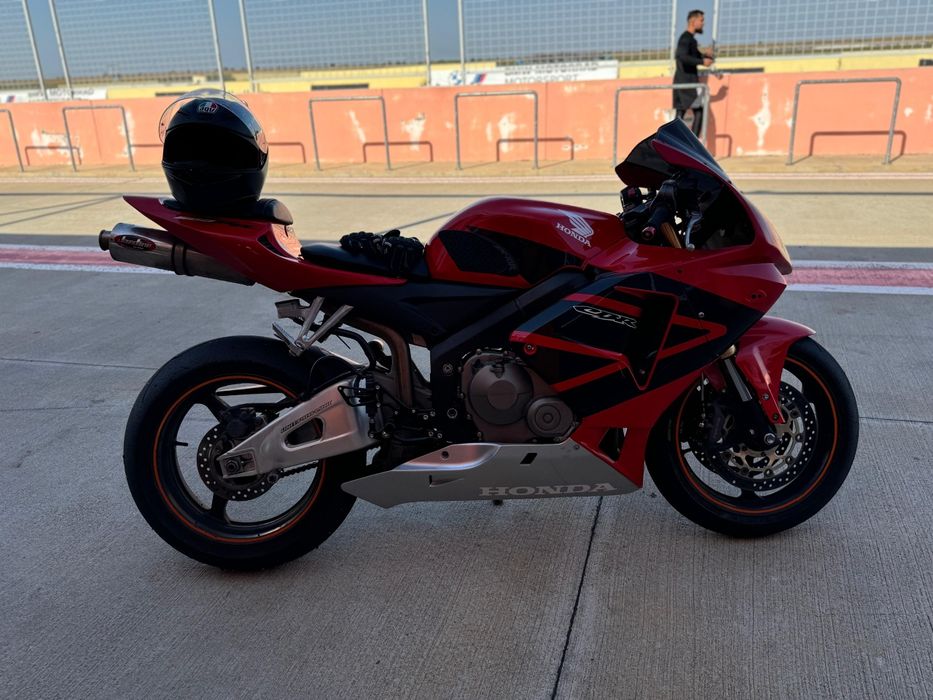 Honda cbr 600 rr track bike / circuit motor pista