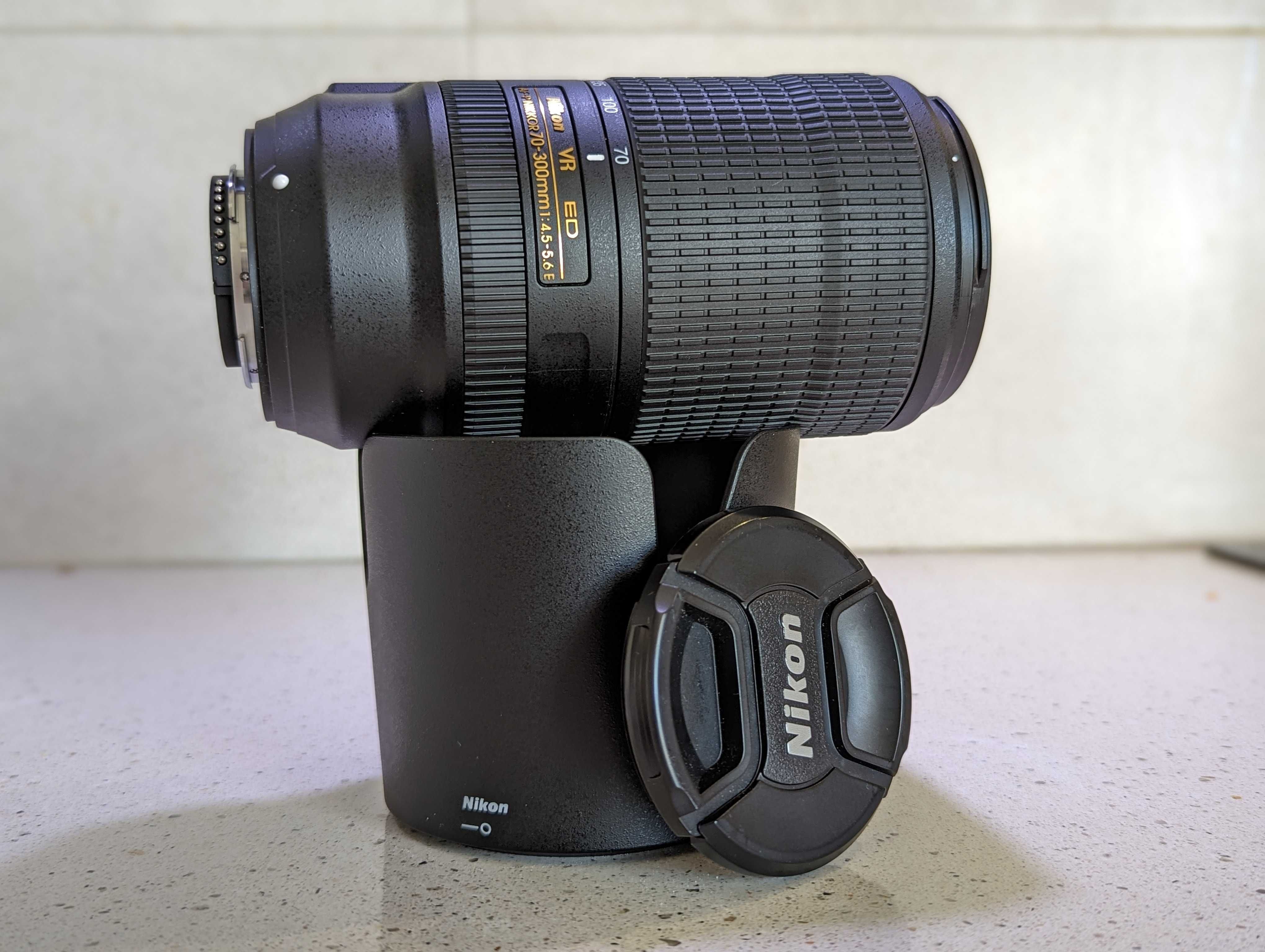 обектив Nikon AF-P 70-300mm f/4.5-5.6 E ED VR