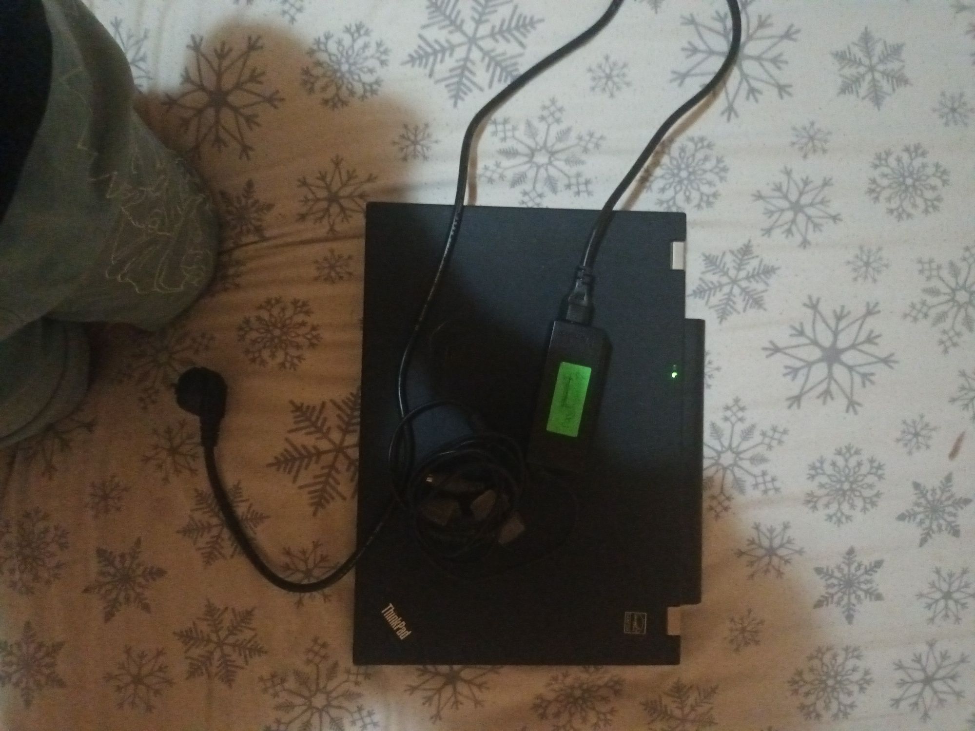 Vând schimb laptop Lenovo t410