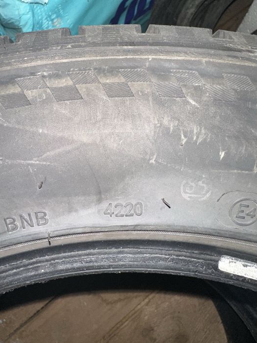225 65 17 всесезонни гуми 2 бр.