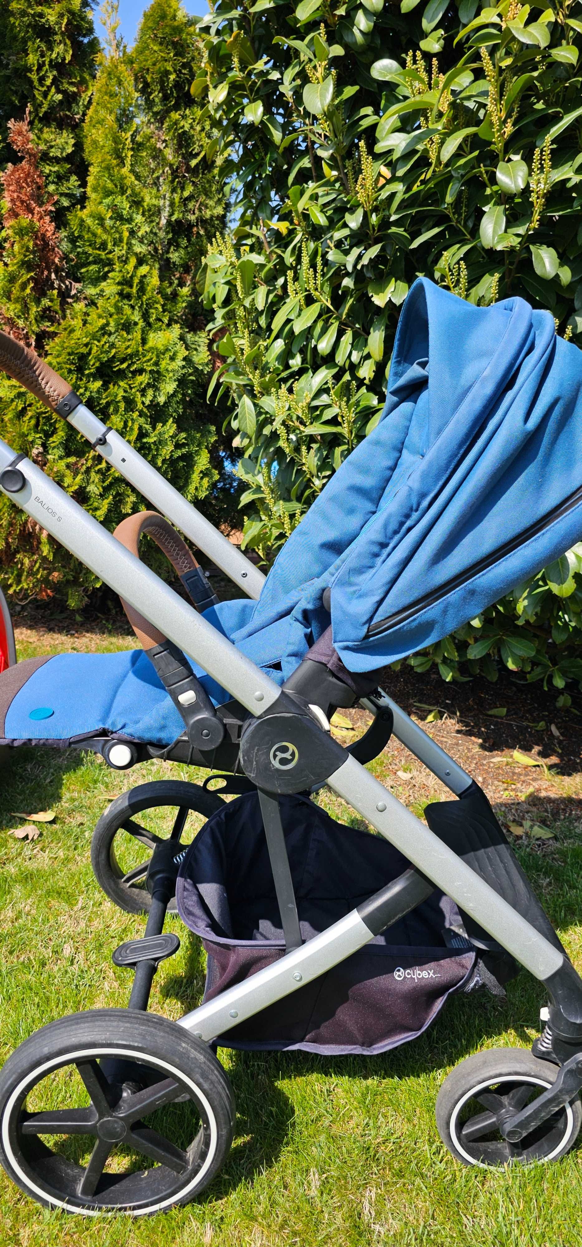 Cybex Balios S lux с два коша + дъждобран + зимно чувалче