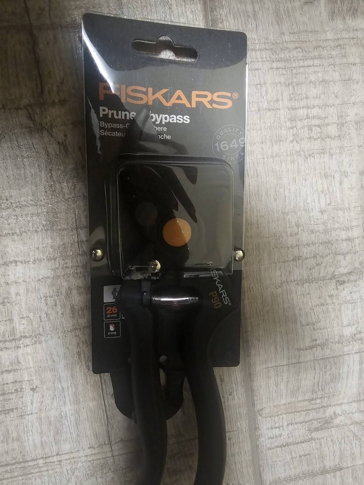 Лозарска ножица Fiskars P90