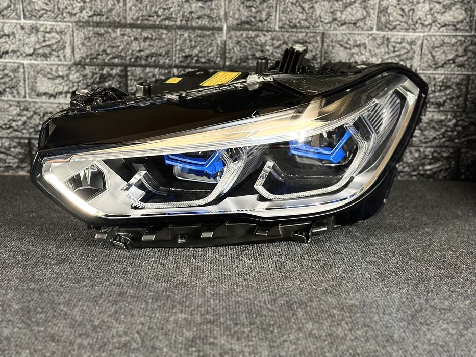 Far Laser Bmw x5 G05 x6 G06 impecabil