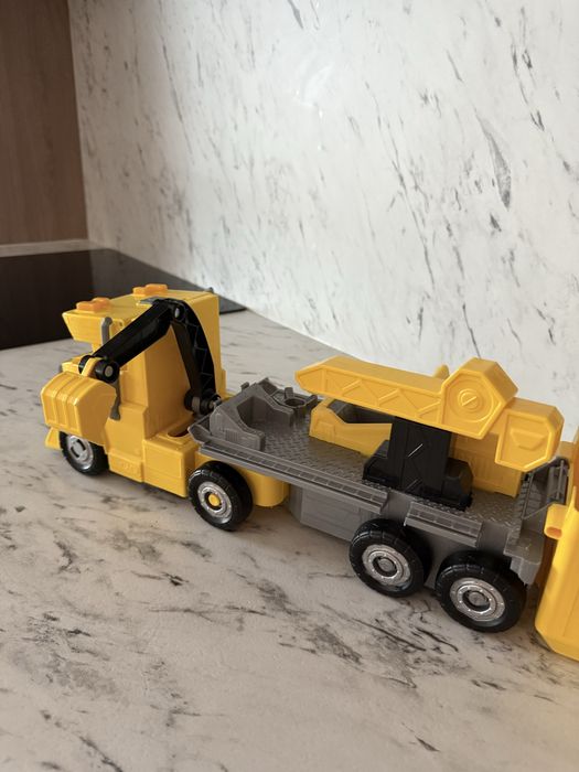 Set de joaca, camion cu excavator si figurina, Paw Patrol rubble