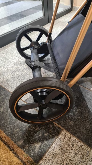 Бебешка количка Roan Ivi 2в1