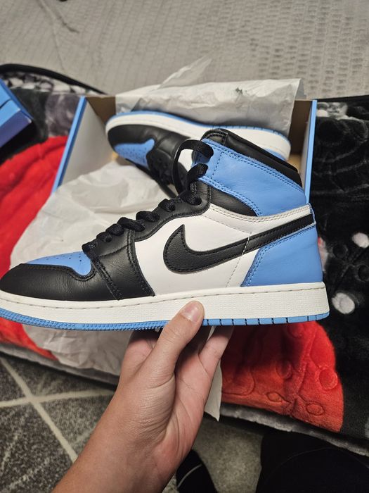 Jordan 1 unc toe mărimea 40