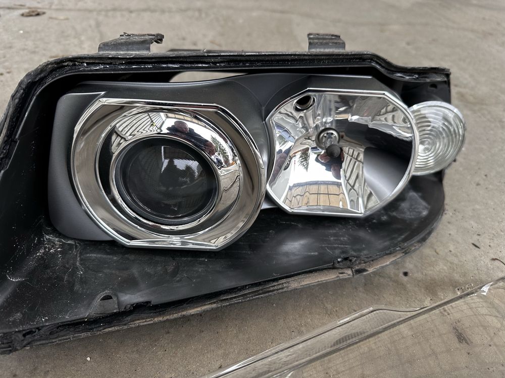 Фарове xenon и халогени за Audi S3 A3 8L
