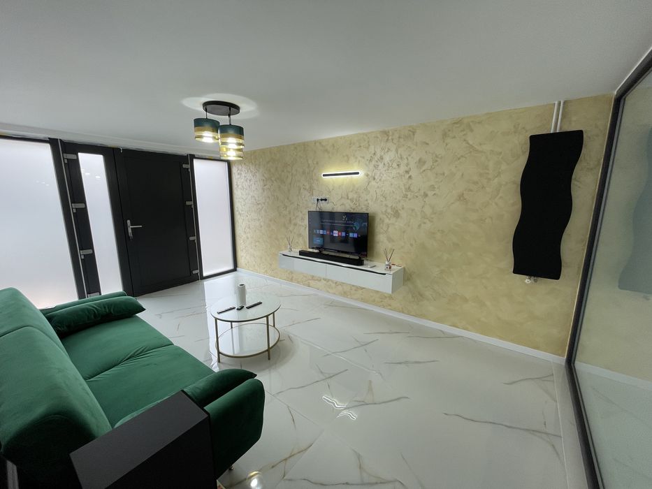 Vand apartament cu 3 camere 2 bai