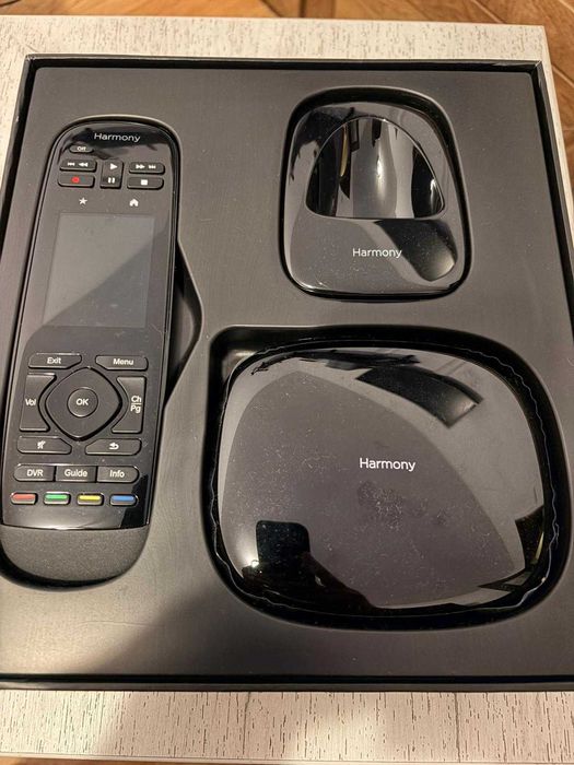 Logitech Harmony Ultimate - Telecomanda + Hub