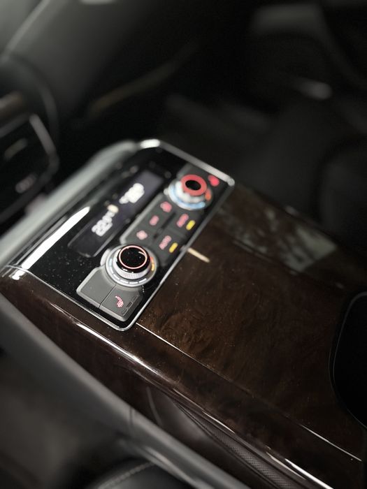 Audi A8 / 4.2 fsi / 185.000km