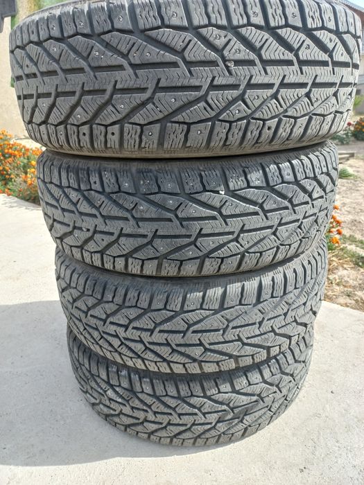 Продам зимние шины R17