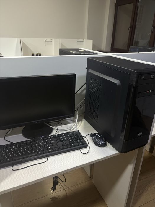 Продается полный комплект компьютера срочно!!