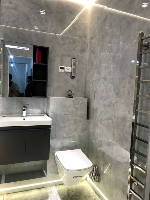 Установка подвесного унитаза,  установка инсталляции