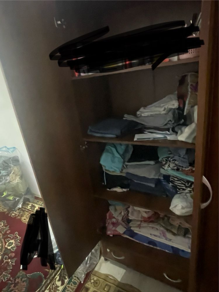 Плотяной шифоньер