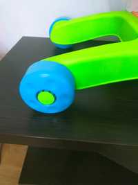 Antepremergator și centru de activități 2 în 1 Fisher Price