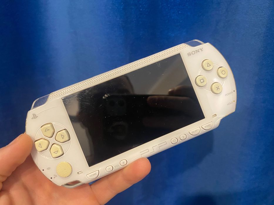 PlayStation Portable PSP 1000 – Modificata – O multime de jocuri