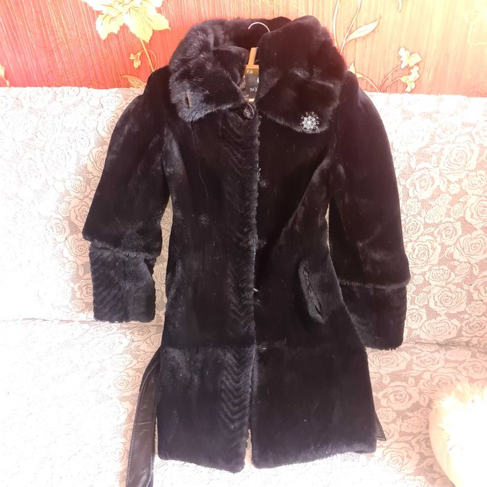 Продам шубу мутон натуралка