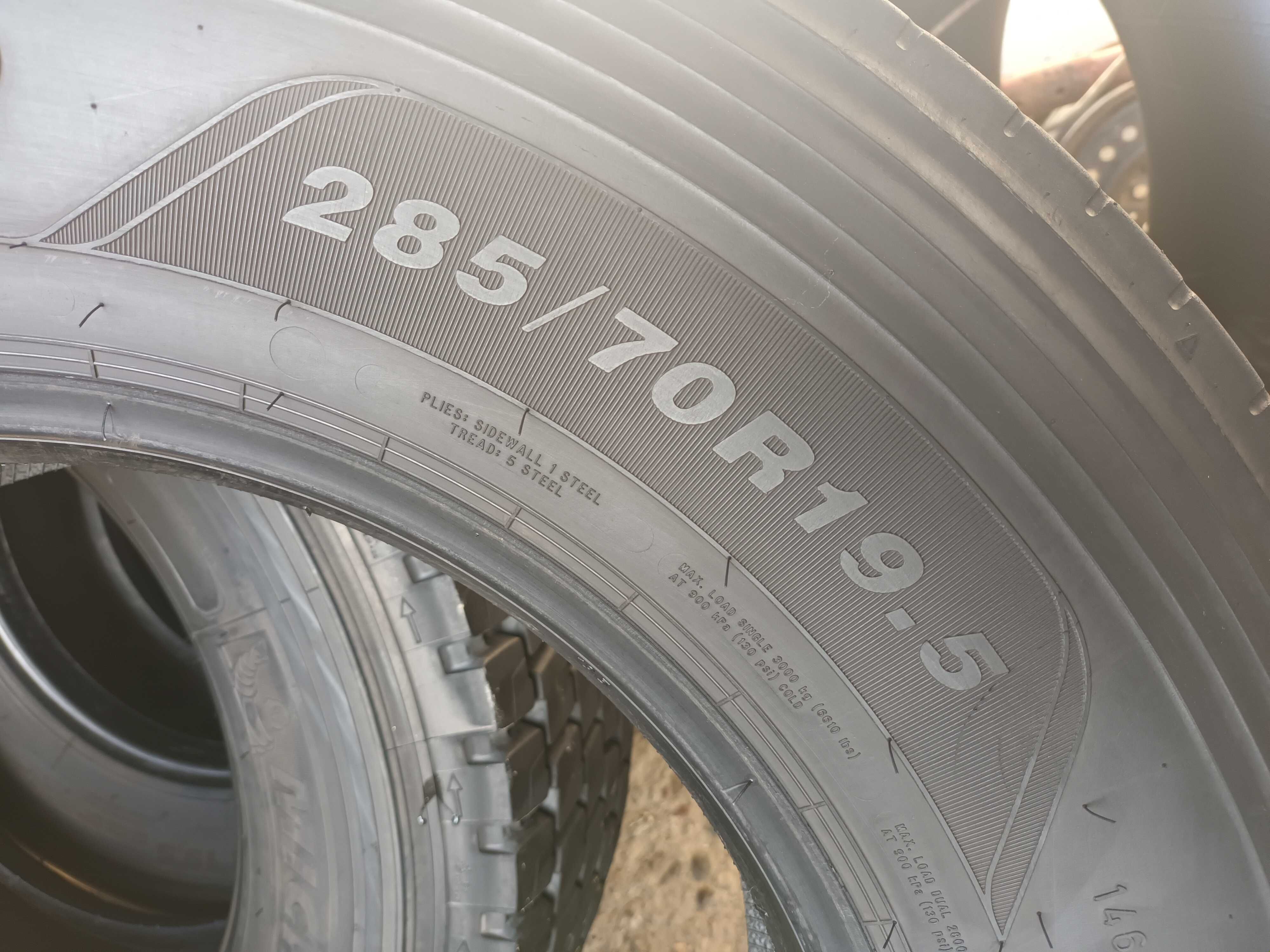 1 тежкотоварна гума 285/70 R19.5 Goodyear KMax S 146/144L 144/142M M+S