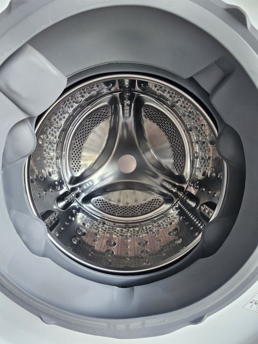 Пералня LG ThinQ DirectDrive