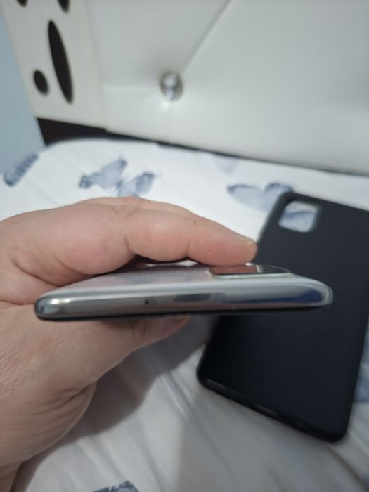 Samsung Galaxy A71 impecabil