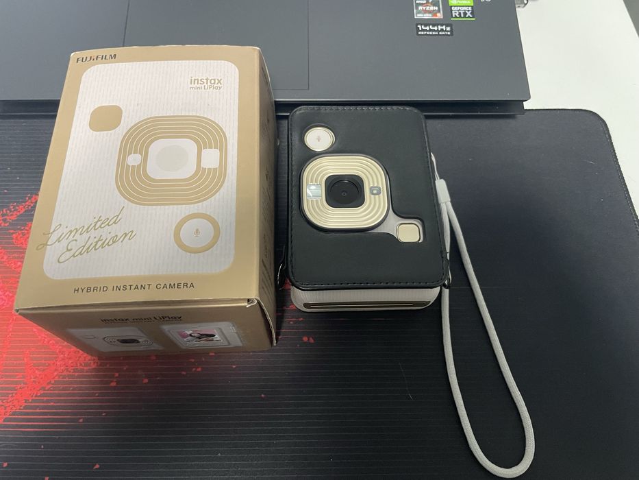 Фотоаппарат моментальной печати