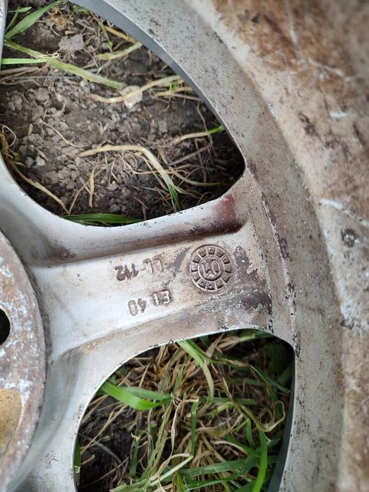 Roți auto 215/60R16 M+S