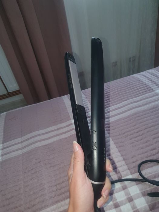 Placa Philips de indreptat parul