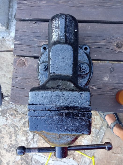 Шлосерско менгеме,стиска 12.5 см челюсти