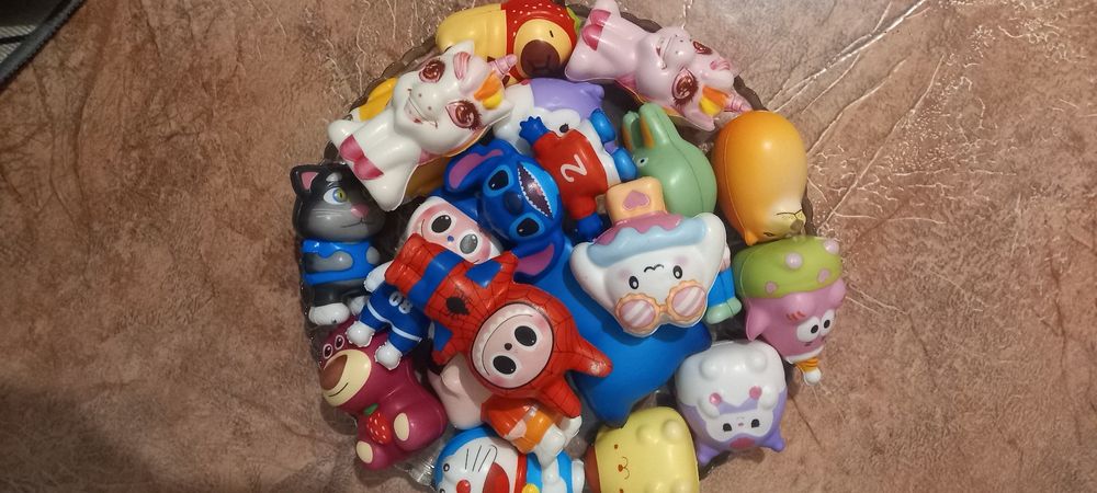 Продам игрушки сквиш