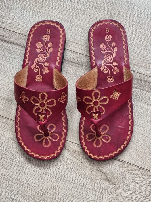 Papuci artizanali din piele naturală, mărimea 37