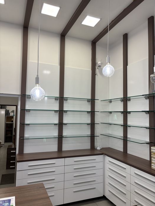 Търговско оборудване за аптека ( аптечно обирудване)