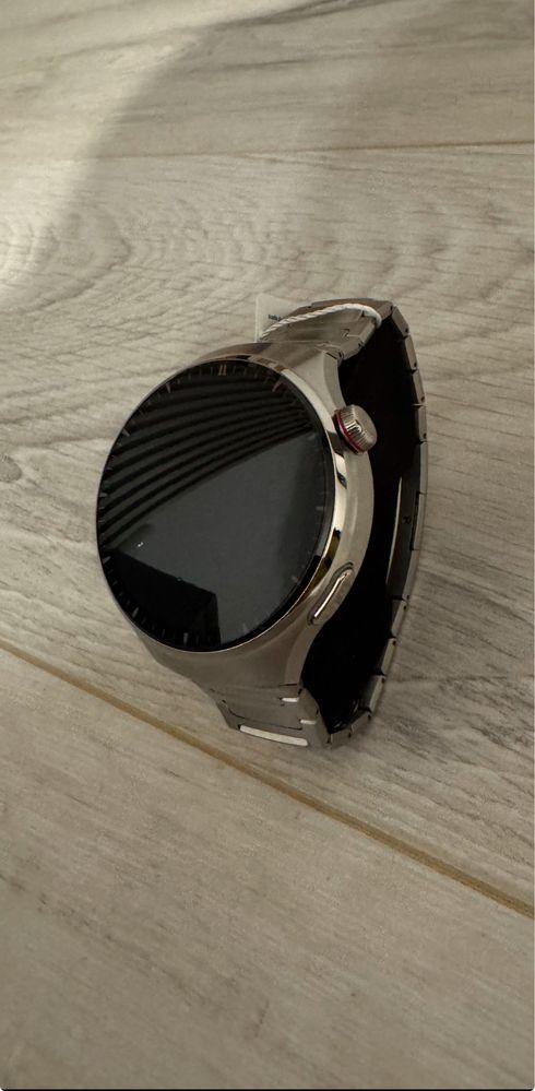 Huawei Watch 4 Pro Titanium, Cellular(LTE, GPS, Wi-Fi)