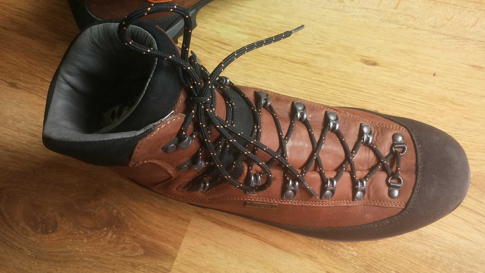 AKU GORE-TEX Leather Boots EUR 46 естеств кожа водонепромокаеми - 2186