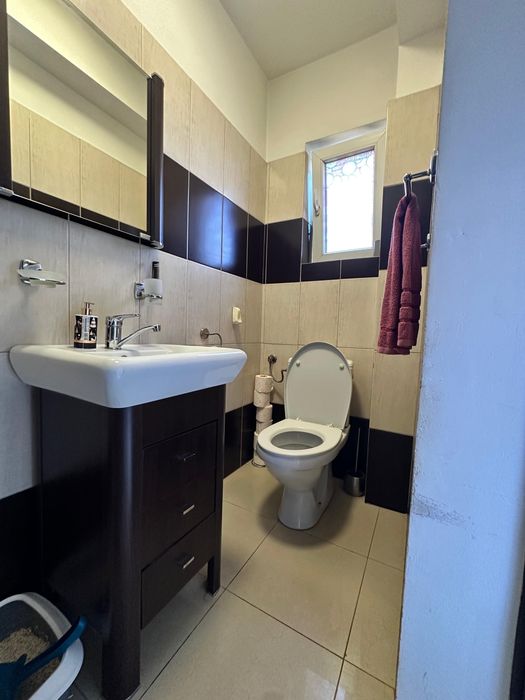 Vand casa in triplex utvin la principala