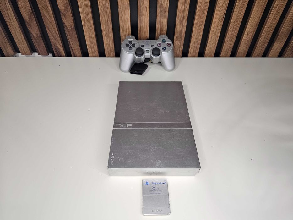 Consola Sony PS2 Slim editie limitata gri