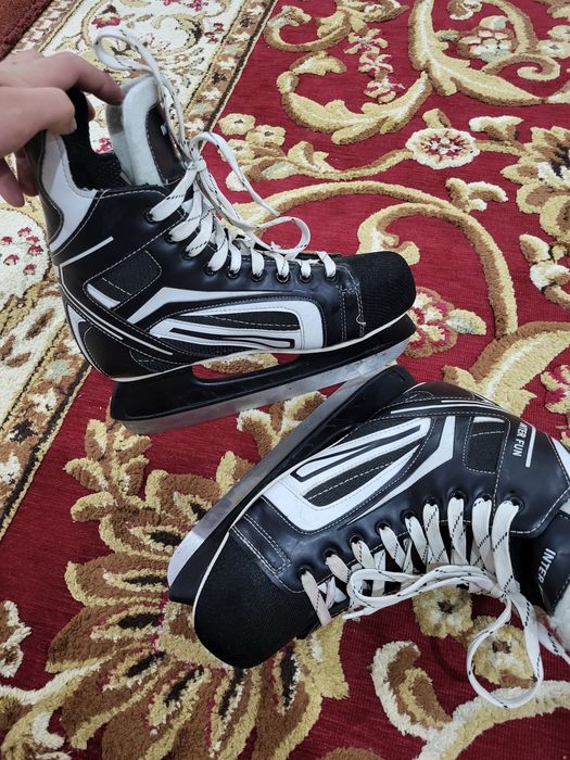 Продам коньки, 45 размер