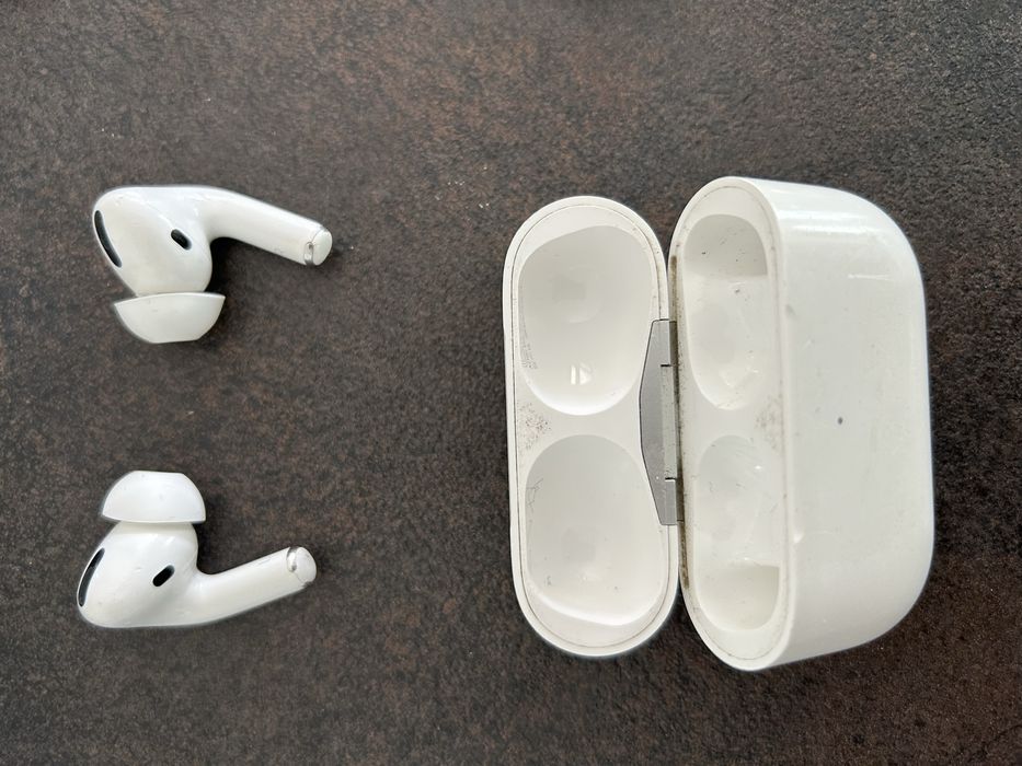 AirPods Pro (1st Gen) originale – Wireless Charging Case – funcționale