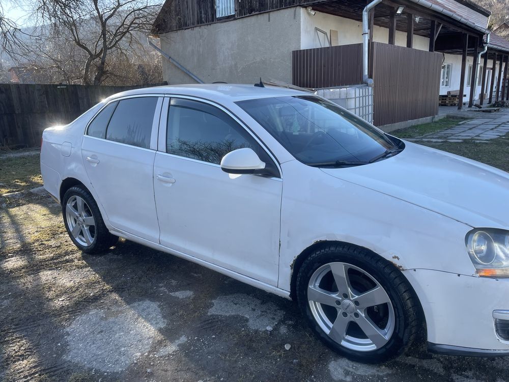 Vand sau schimb VW Jetta