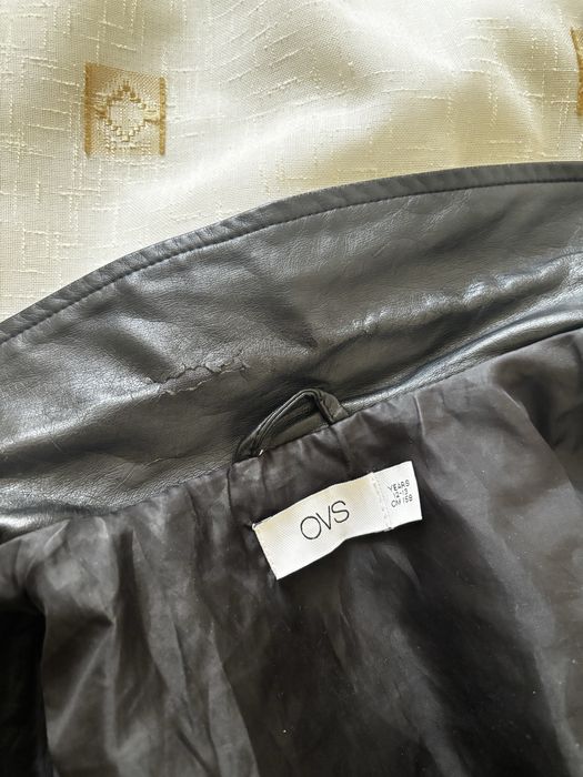 Продавам кожено яке на OVS