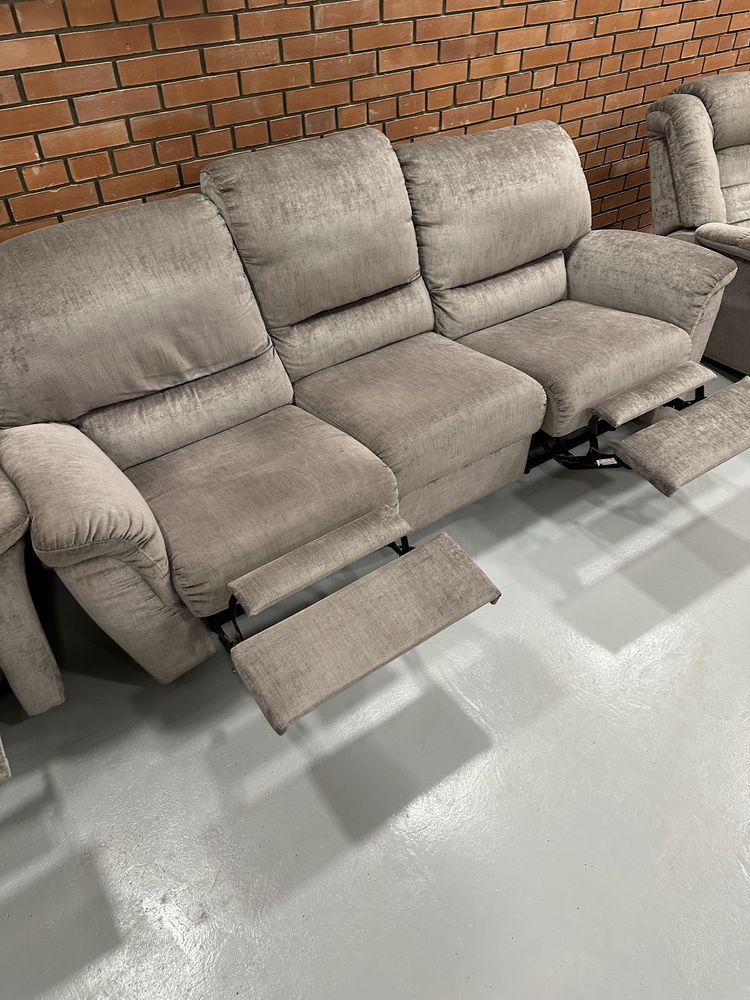 Мягкая финская мебель диван и два кресла