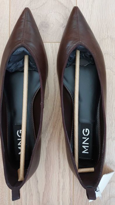 Обувки MANGO в кафяво номер 40