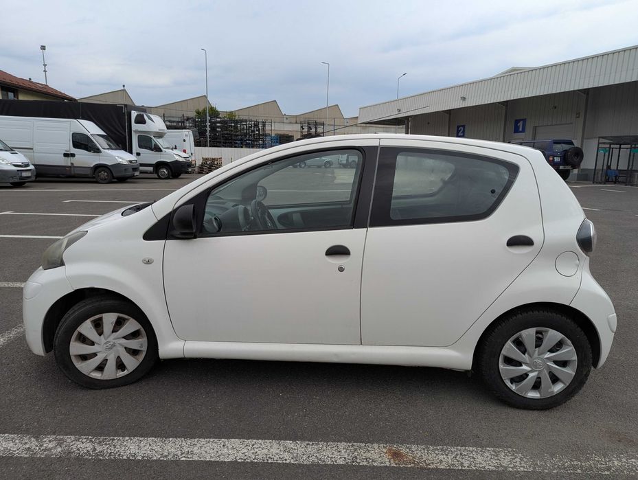 TOYOTA AYGO an fabricatie 2013