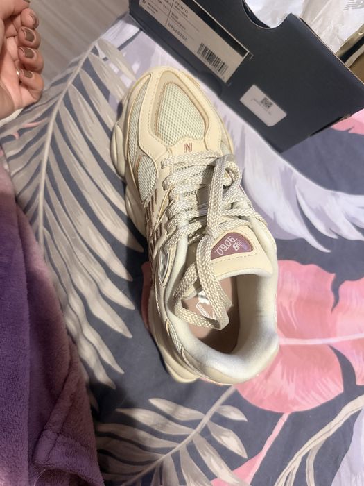 New Balance 9060